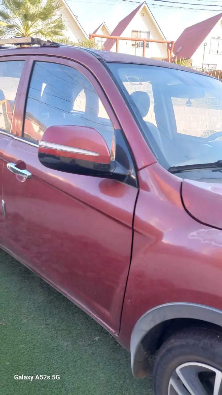 Auto rojo usado - 6