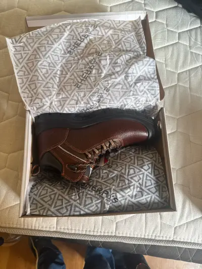 Botas de cuero marrón - miniatura 1