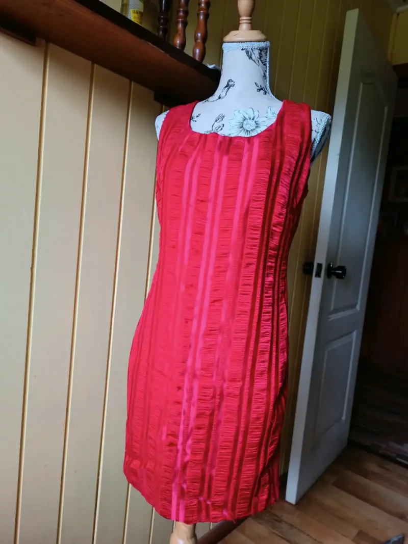 Vestido rojo elegante - 1