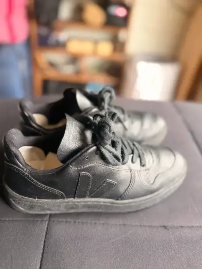 Veja Zapatillas negras - miniatura 2