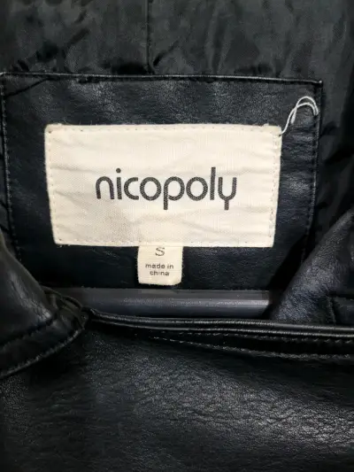 Chaqueta de ecocuero negra - miniatura 2