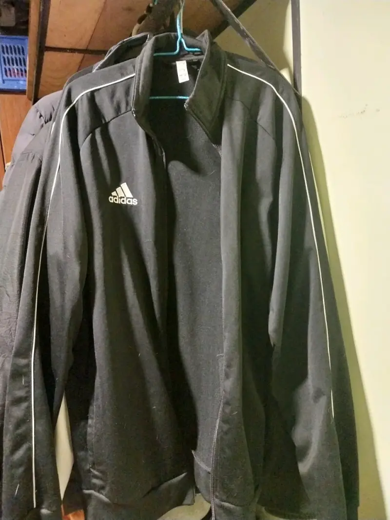 Chaqueta deportiva negra Adidas - 1