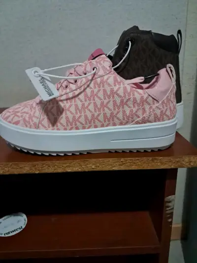 Zapatillas rosadas MK - miniatura 1
