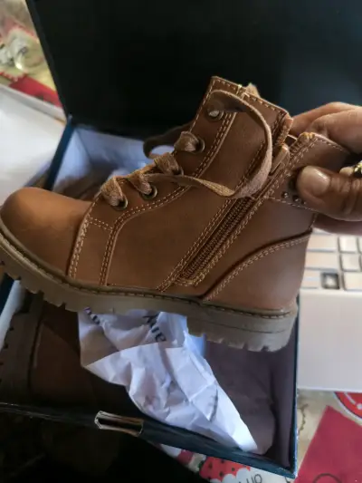 Botas marrones de cuero - miniatura 2