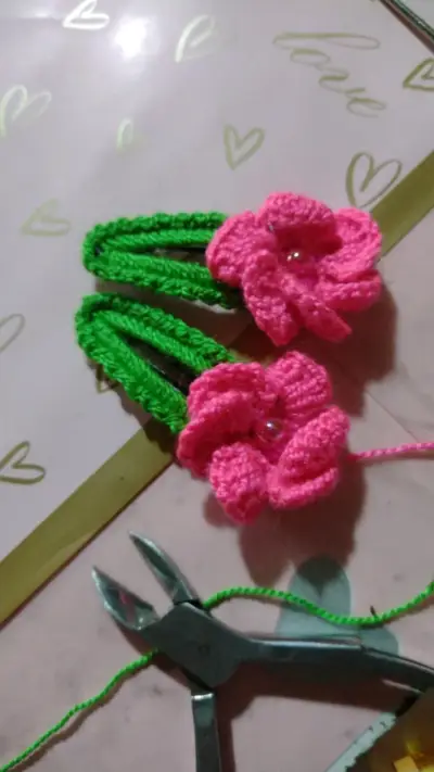 Ganchos de crochet con flores - miniatura 1