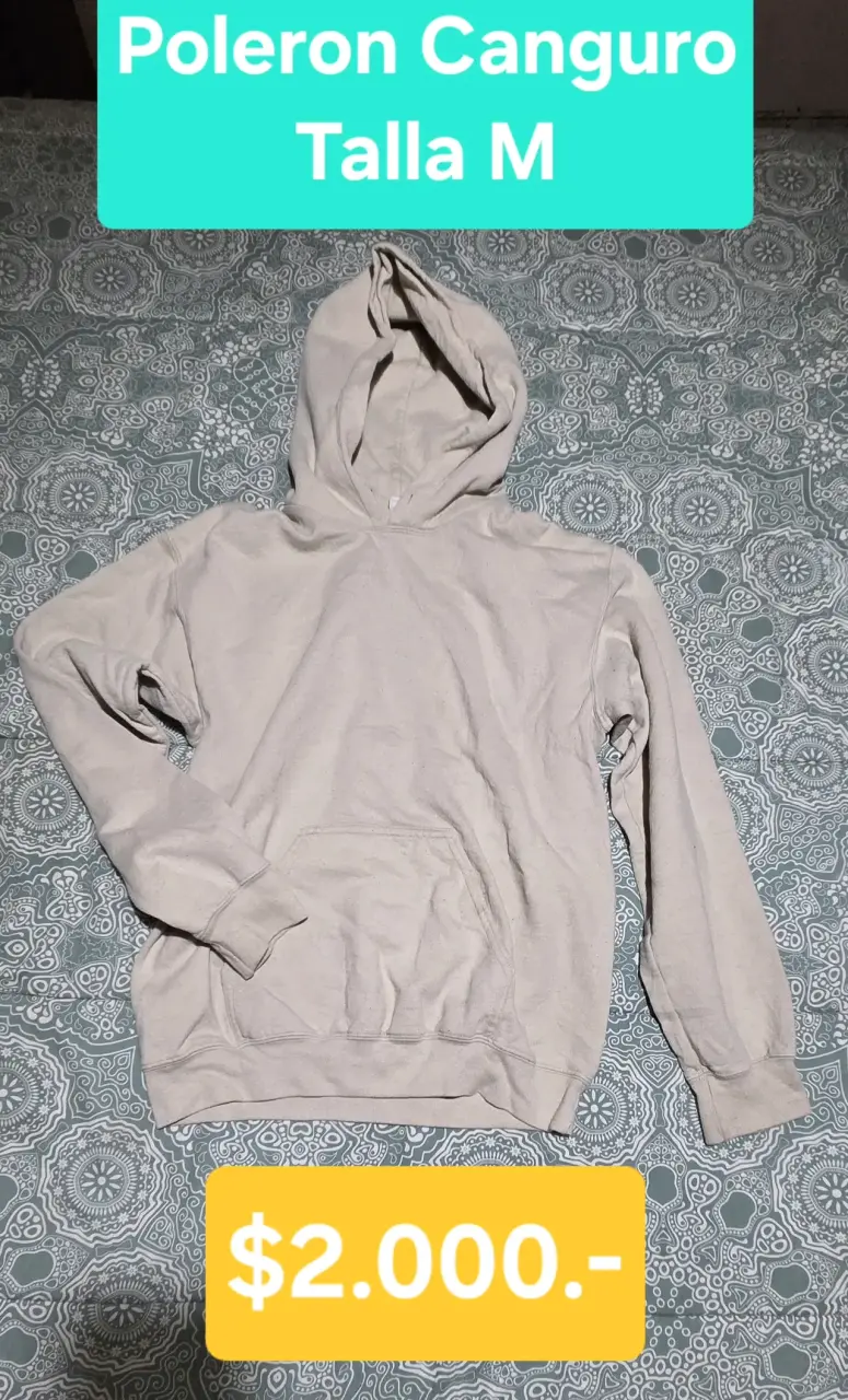 Polerón canguro beige talla M