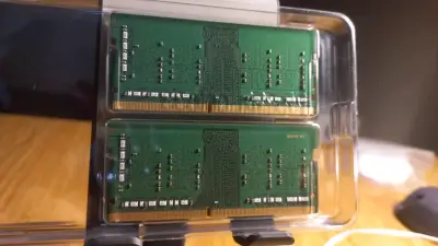 Memorias RAM SK hynix 4GB DDRA 3200MHz PC4-3200AA - miniatura 2