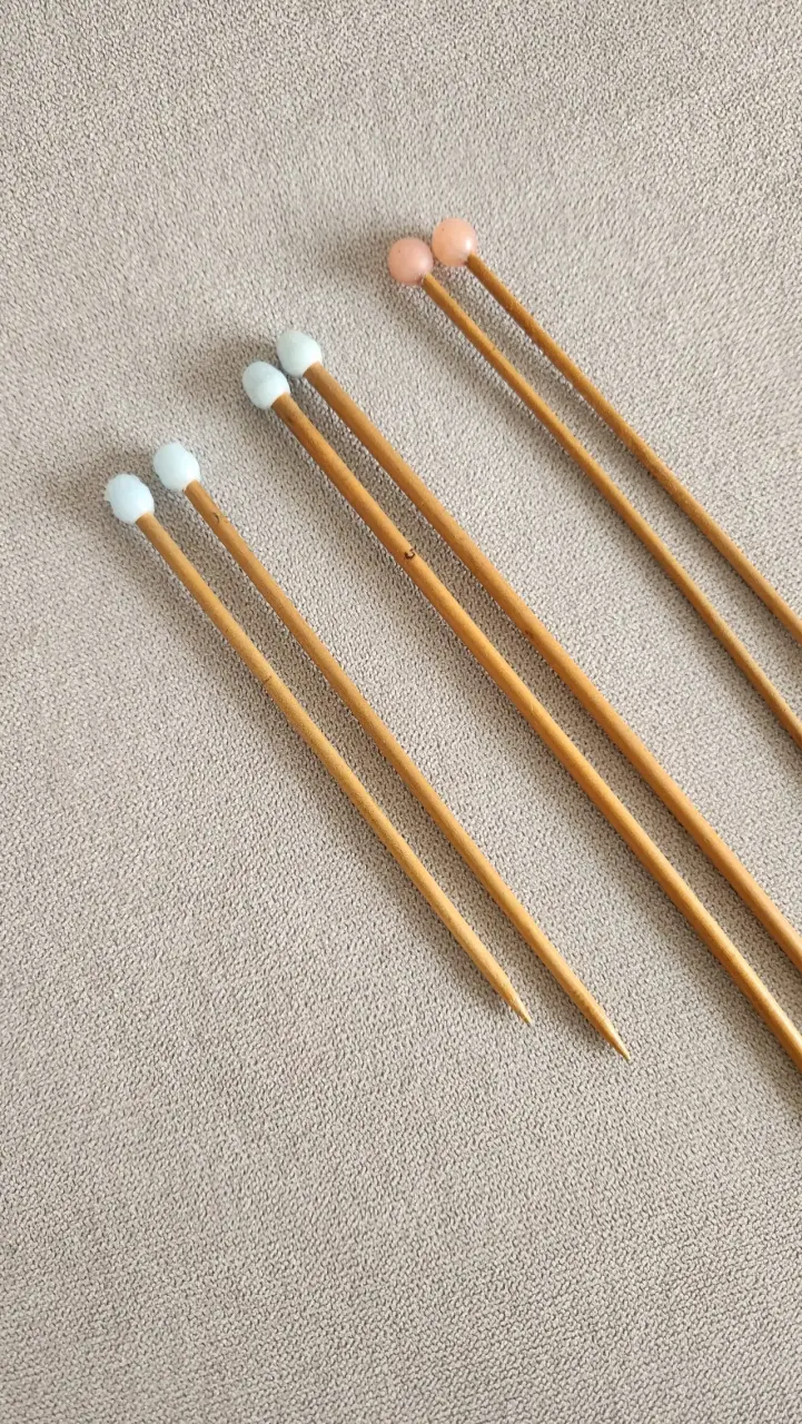 Set de palillos para tejer de madera - 1