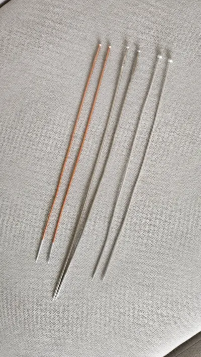 Set de palillos para tejer metálicos - miniatura 3