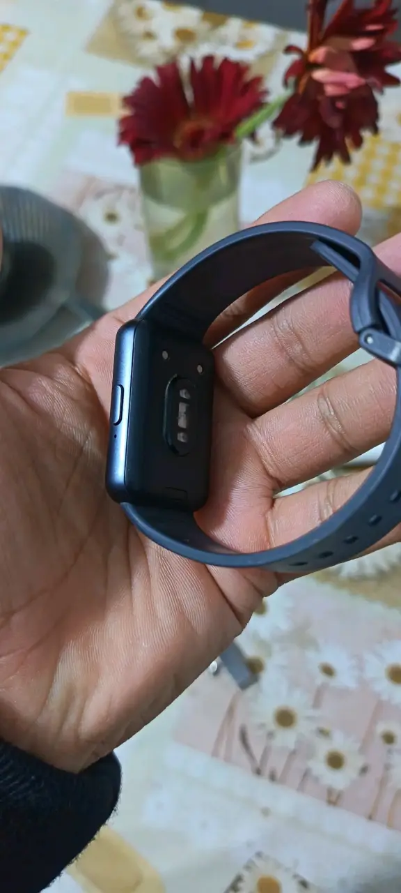 Reloj inteligente negro - 1