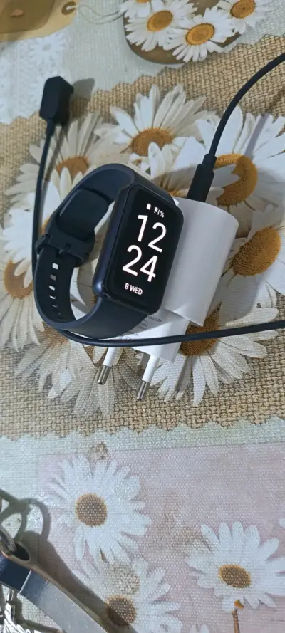 Reloj inteligente negro - miniatura 4