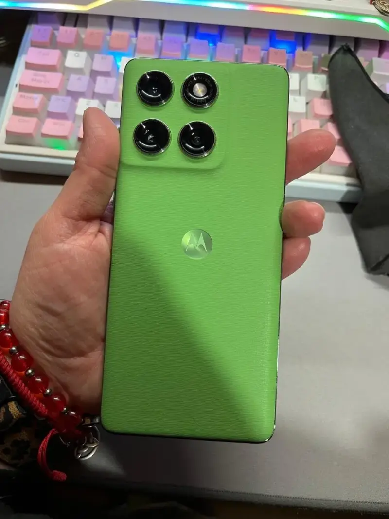 Moto edge 60 - 6