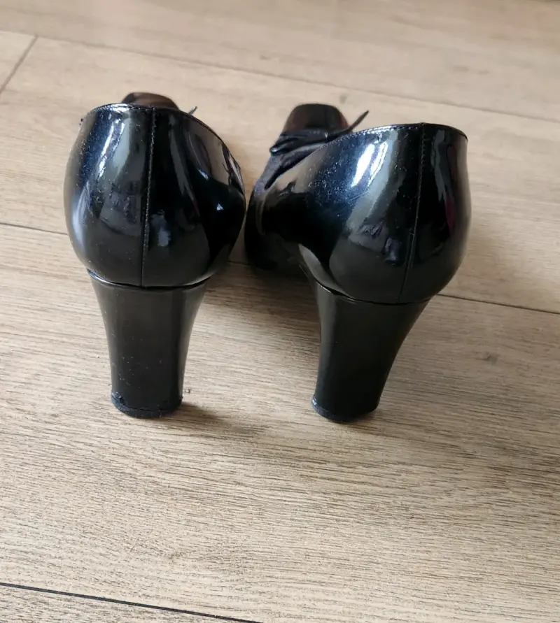Zapatos negros con lazo - 3