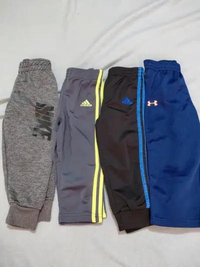 Pantalones deportivos para niño - miniatura 1