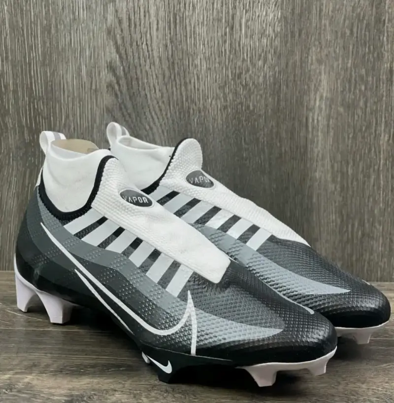 Botines de fútbol Nike blancos