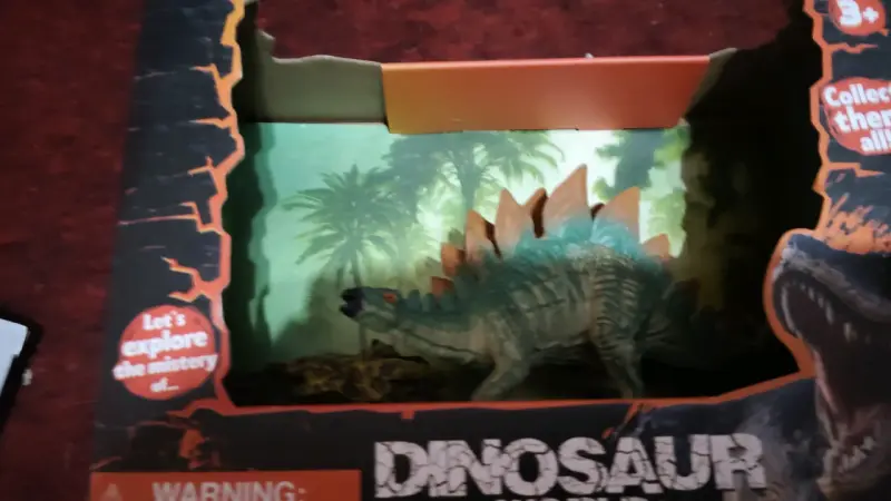 Figura de dinosaurio Stegosaurus