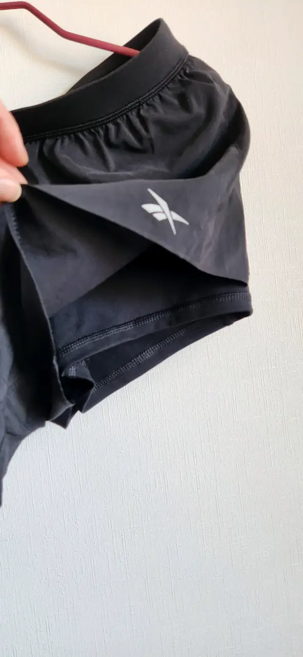 Short deportivo Reebok negro - 2