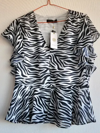 Blusa estampado cebra - miniatura 3
