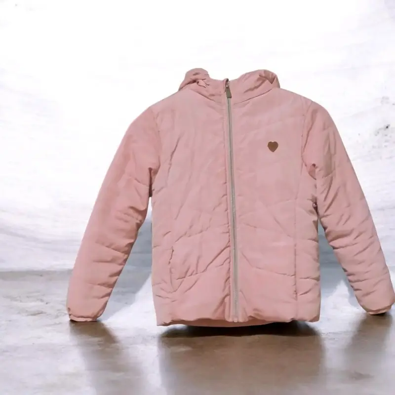 Chaqueta rosada con capucha T8