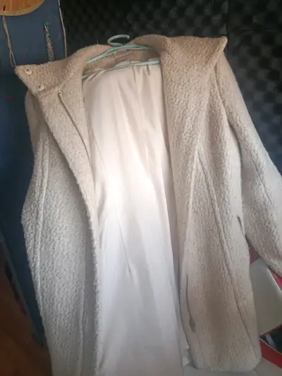 Abrigo de lana beige - miniatura 1
