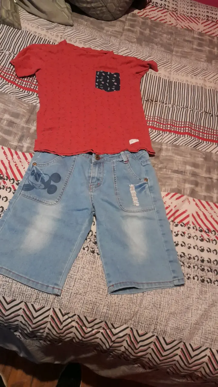 Conjunto polera roja y short