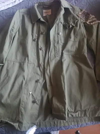 Chaqueta militar verde - miniatura 1