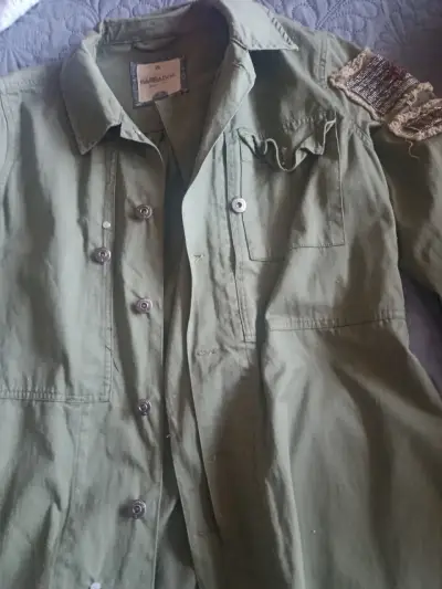 Chaqueta militar verde - miniatura 2