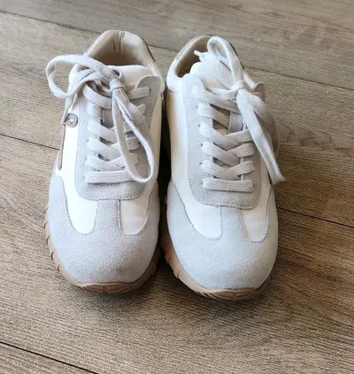 Zapatillas blancas 16 horas - miniatura 1
