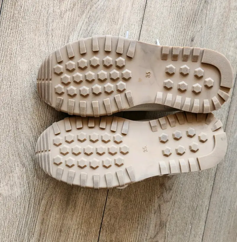 Zapatillas blancas 16 horas - 2