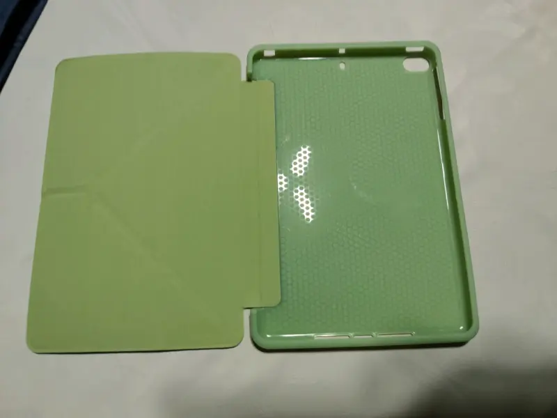 Funda verde para tablet iPad mini 4 o 5 - 2
