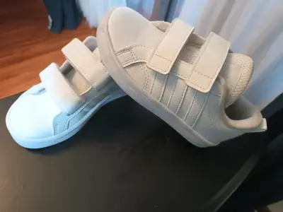 Zapatillas blancas Adidas N°28 - miniatura 2