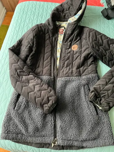 Chaqueta negra acolchada con capucha Haka Honu M - miniatura 1