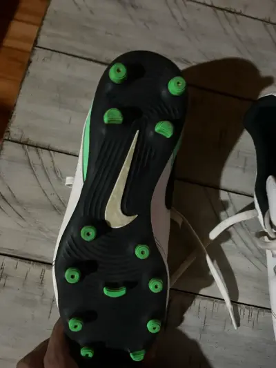 Zapatillas de fútbol nike tiempo - miniatura 2