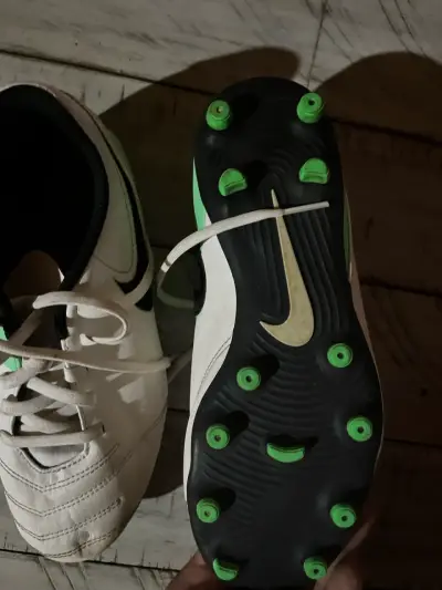 Zapatillas de fútbol nike tiempo - miniatura 3