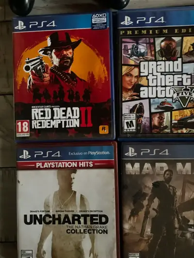 Consola PS4 con controles y juegos - miniatura 2