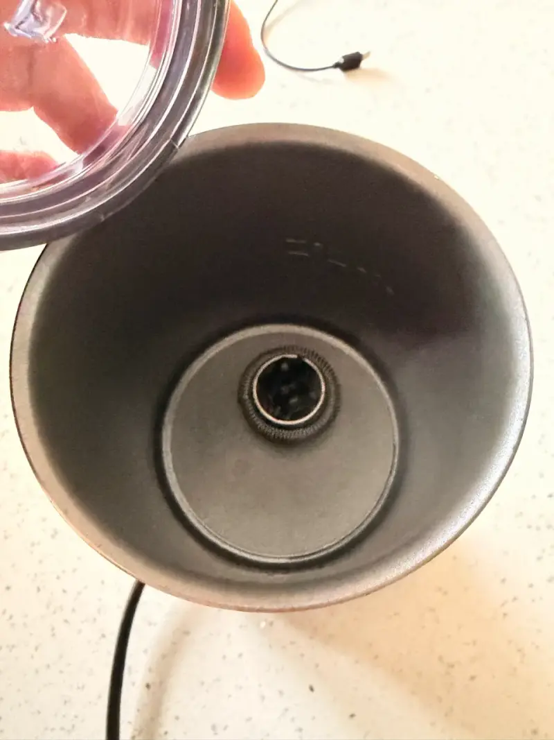 Espumador de leche Nespresso - 2
