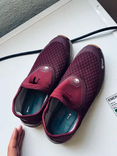 Zapatillas deportivas burdeo Lippi un uso talla 37 - miniatura 2