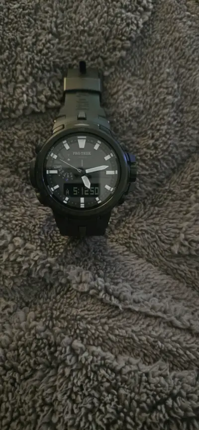 Reloj Pro Trek Casio Negro - miniatura 1