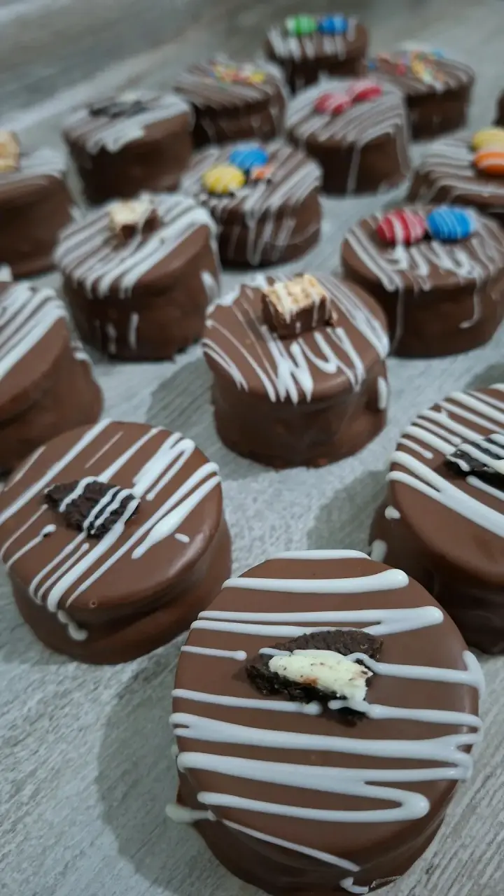 Alfajores artesanales variados - 2