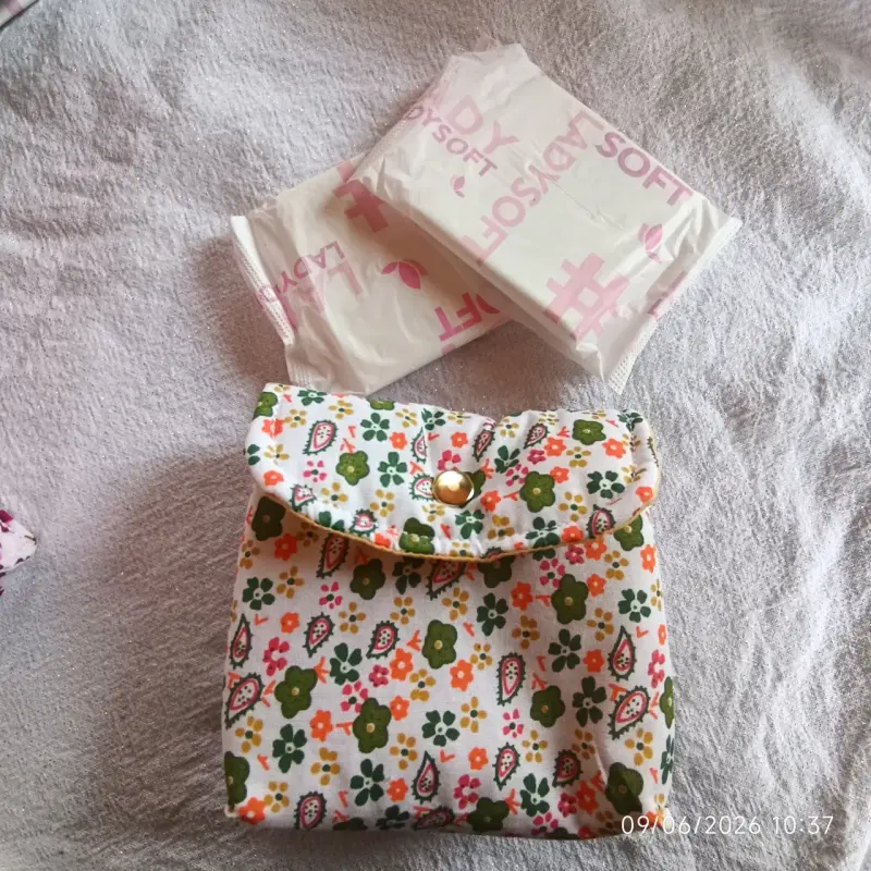 Estuche para toallas higiénicas - 1