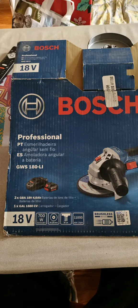 Esmeril angular Bosch GSW 180LI - 1