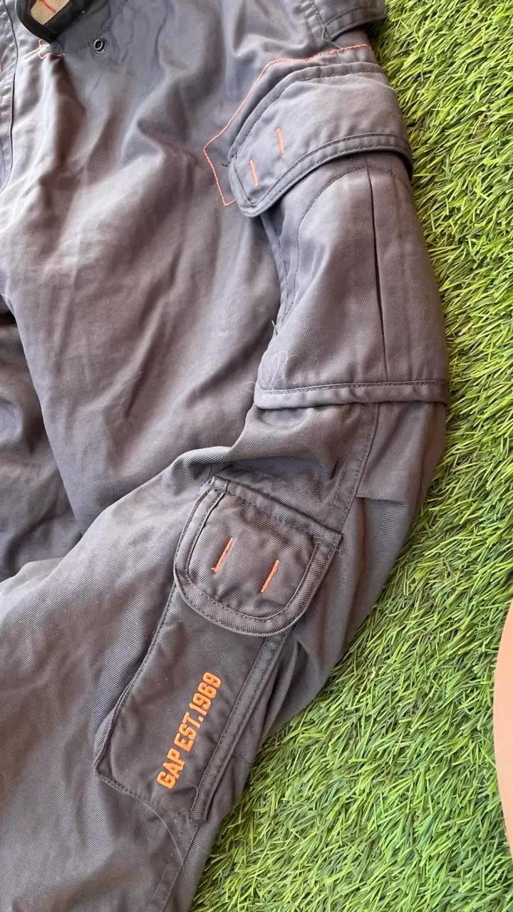 Pantalón térmico gris GAP con bolsillos talla 12 - 1