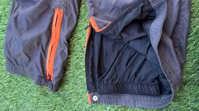 Pantalón térmico  gris GAP con bolsillos talla 12 - miniatura 3