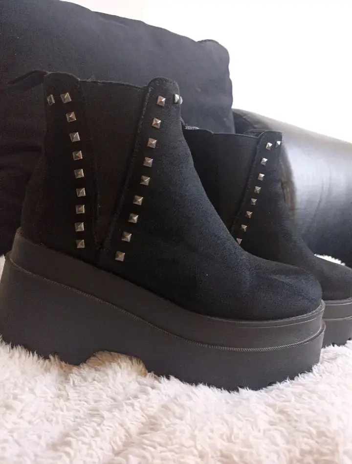 Botines negros con plataforma