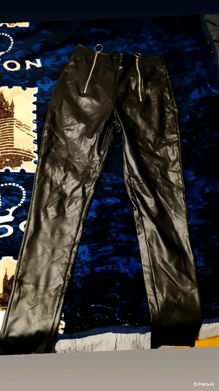 Pantalones de cuero negro talla 36hasta 38 - 1