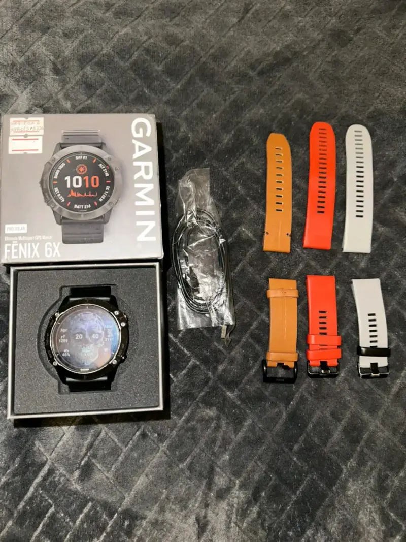 Smartwatch Garmin en caja - 2