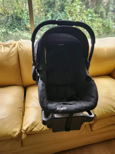 Silla de auto Infanti negra - miniatura 2