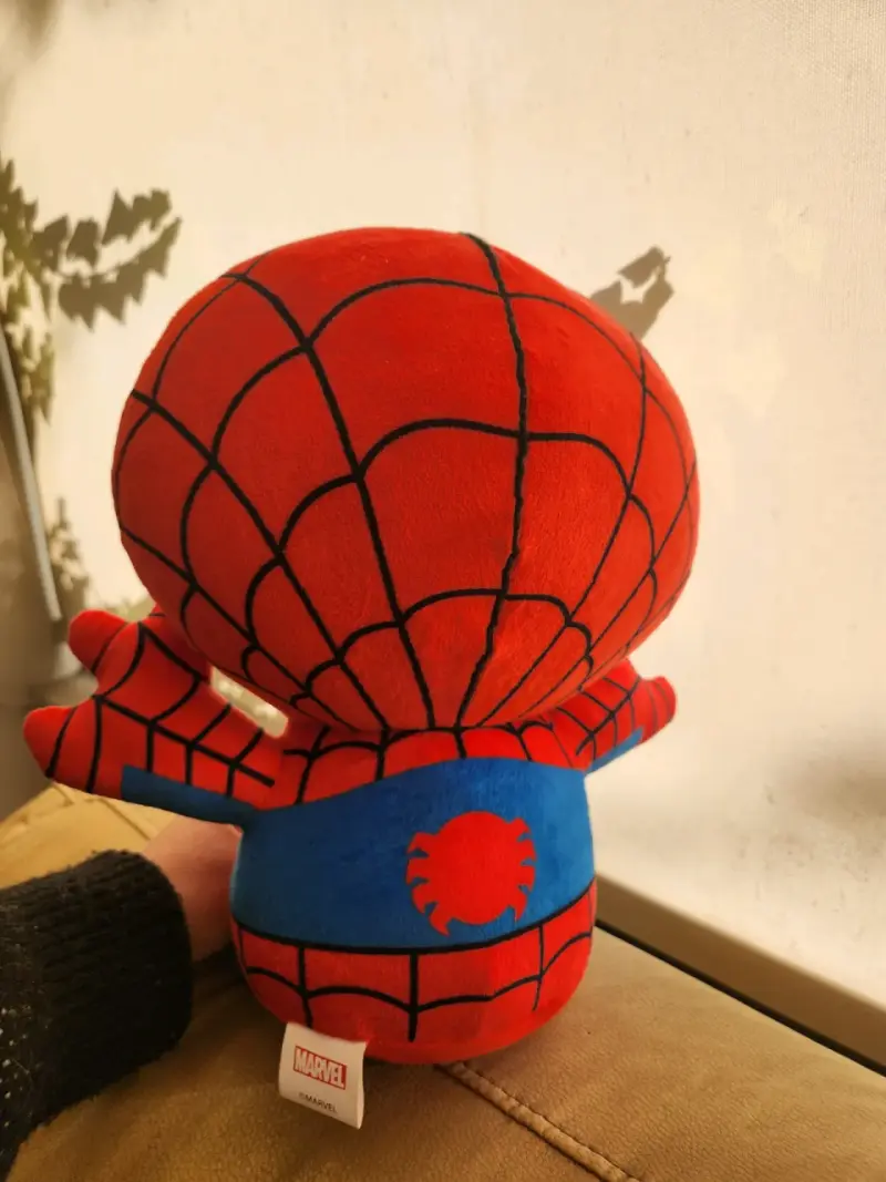 Peluche de superhéroe rojo y azul - 2