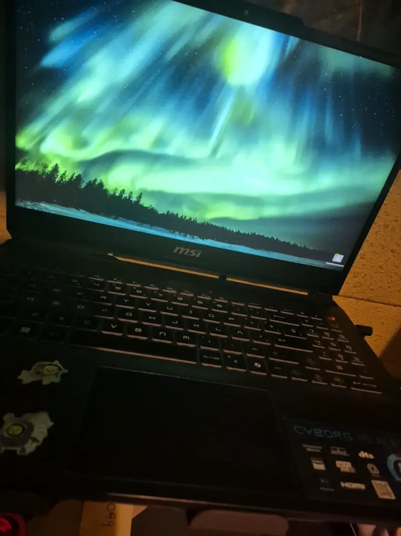 Notebook gamer MSI Cyborg I5 AI A1V - 2