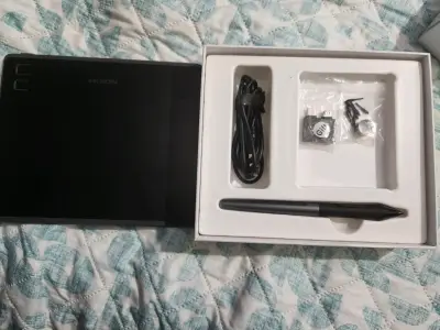 Tableta gráfica Huion negra HS64 - miniatura 2